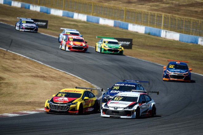 STC2000のフロントランナーであるマティアス・ロッシもSCBデビュー。予選8番手と早速、巧みさを披露した