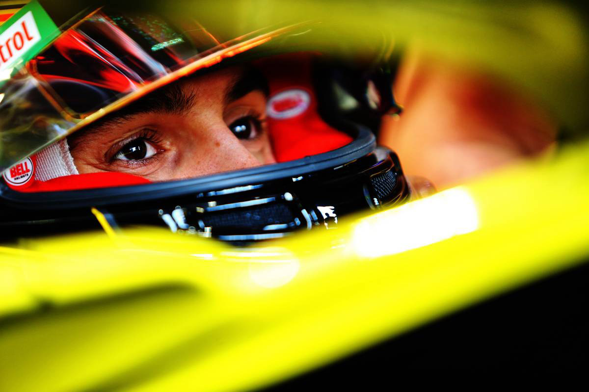 エステバン・オコン（ルノー）