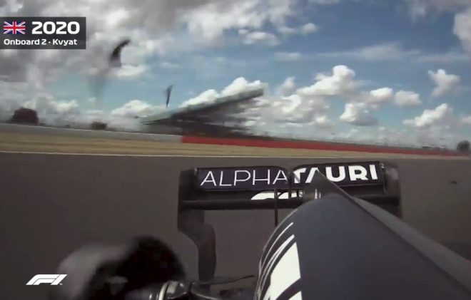 2020年F1第4戦イギリスGP決勝　ダニール・クビアト（アルファタウリ・ホンダ）がクラッシュ