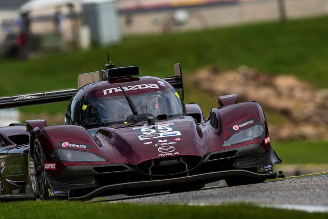 マツダモータースポーツの55号車マツダRT24-P（ジョナサン・ボマリート／ハリー・ティンクネル組）