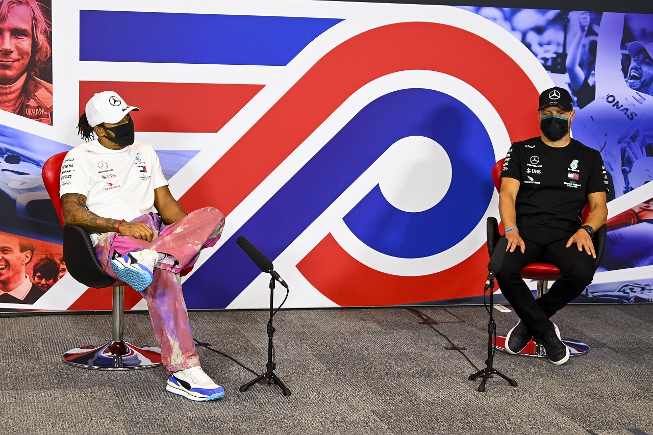 2020年F1第5戦70周年記念GP　木曜記者会見　ルイス・ハミルトンとバルテリ・ボッタス（メルセデス）