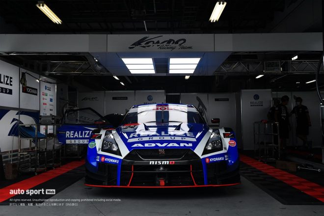 リアライズコーポレーション ADVAN GT-R