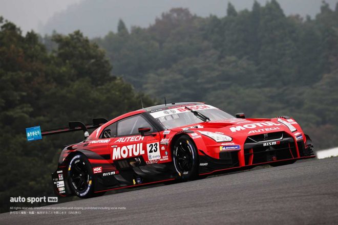 MOTUL AUTECH GT-R