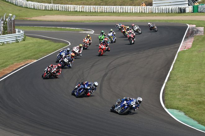 2020年全日本ロード第1戦SUGO：JSB1000レース2 スタートシーン