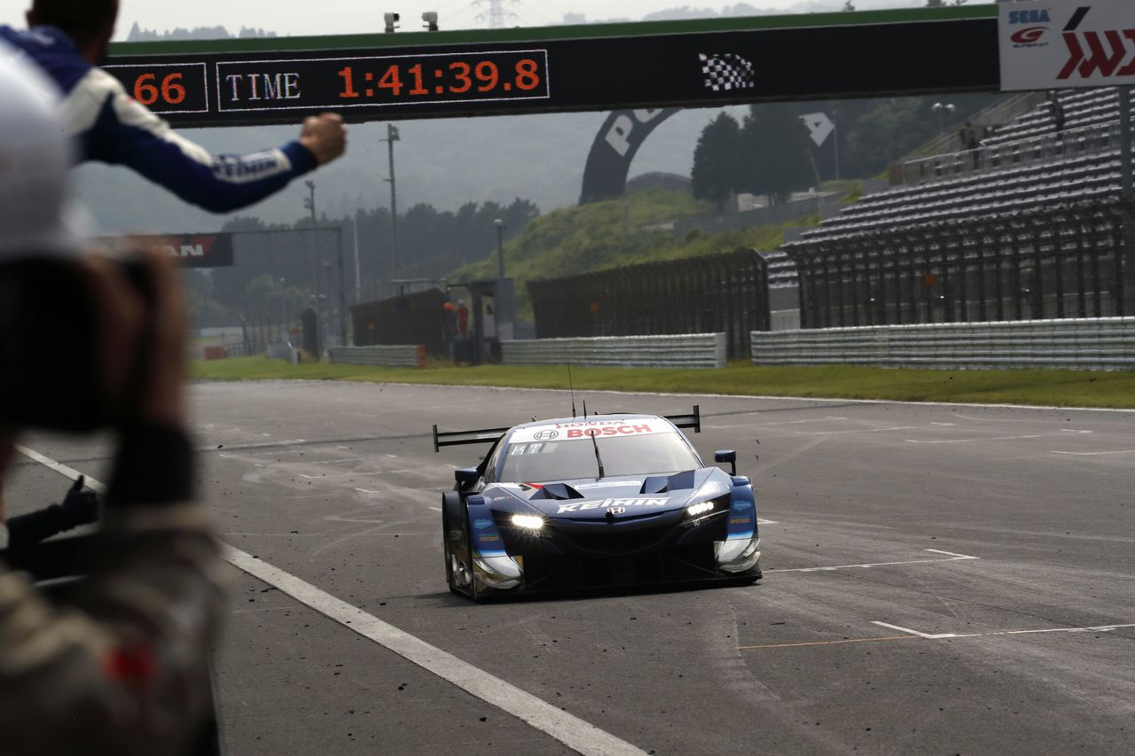 KEIHIN NSX-GT（塚越広大／ベルトラン・バゲット）