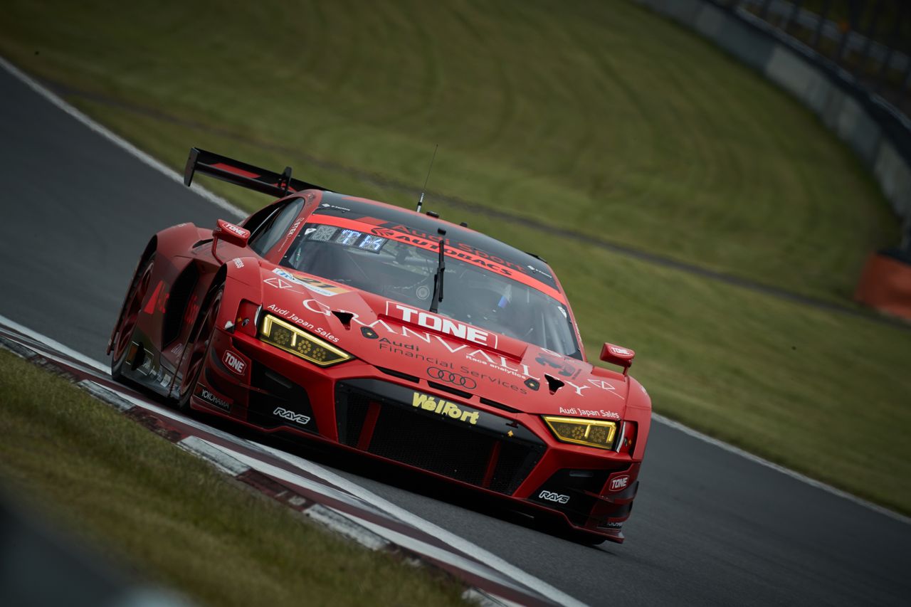 Hitotsuyama Audi R8 LMS（川端伸太朗／近藤翼）