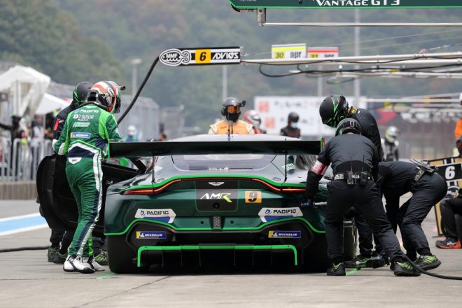 PACIFIC NAC D'station Vantage GT3