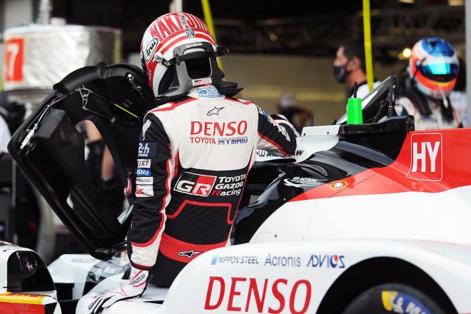 予選2番手から6時間の決勝レースに臨む中嶋一貴。