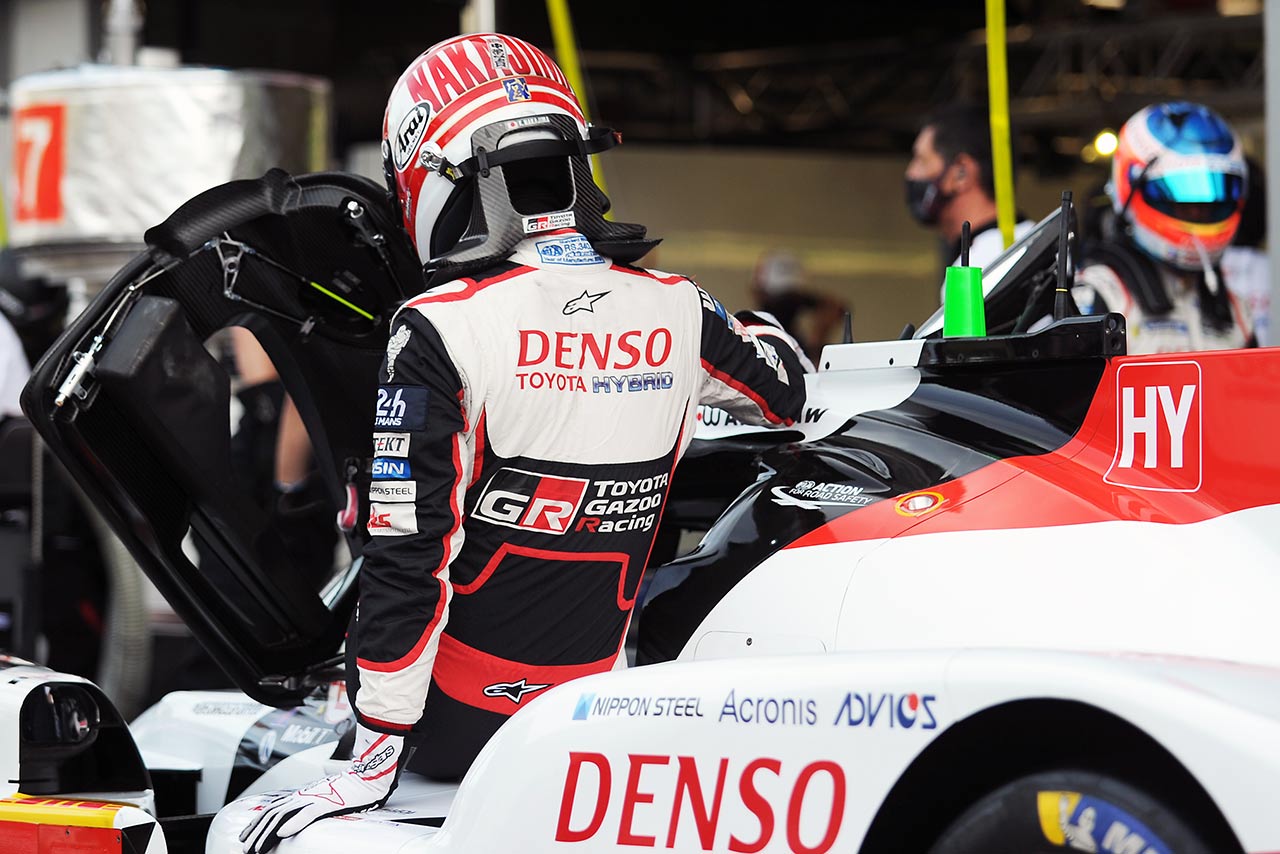 予選2番手から6時間の決勝レースに臨む中嶋一貴。