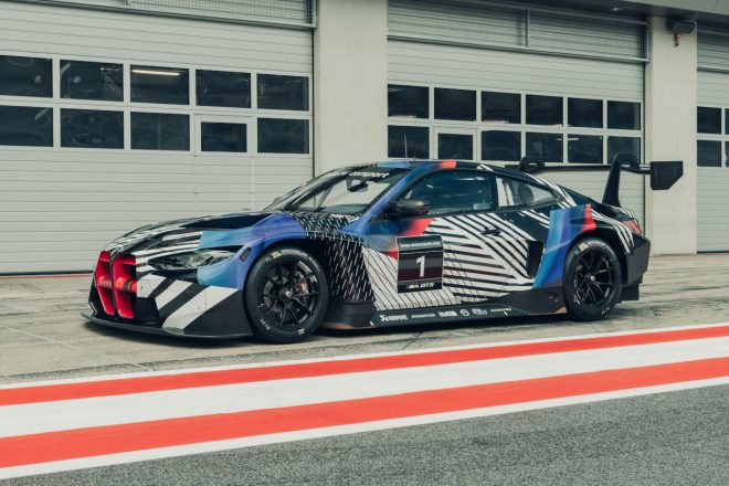 BMW M4 GT3（プロトタイプ）