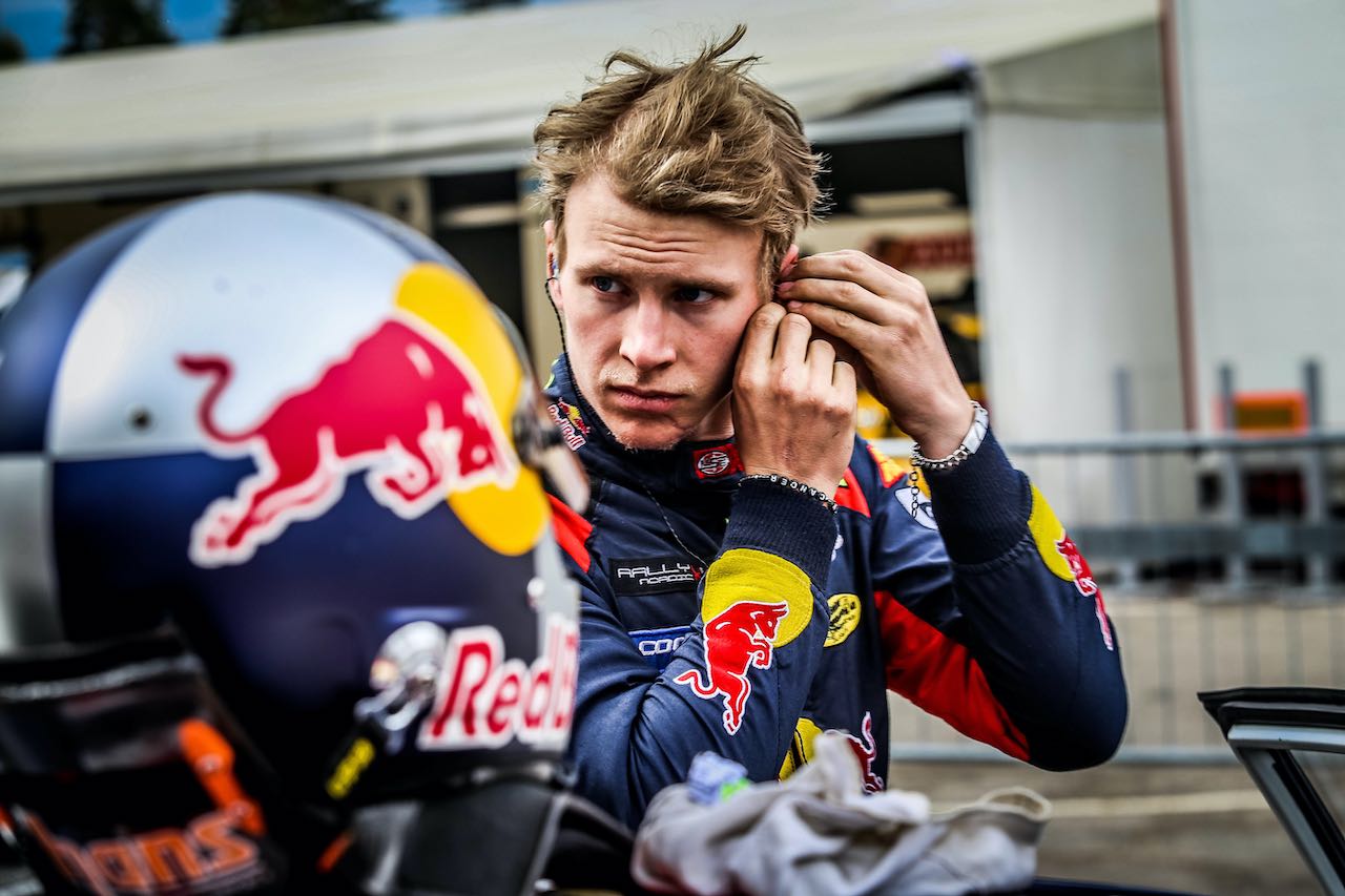 ケビンとともにラリークロス界で活躍を演じるエリクソン兄弟の弟オリバー。北米GRCでは下部クラスでタイトルを獲得している