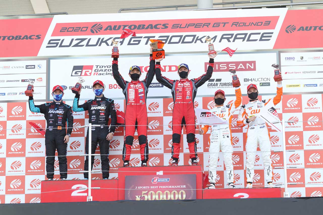 2020年スーパーGT第3戦鈴鹿　GT500クラスで優勝を飾った松田次生とロニー・クインタレッリ（MOTUL AUTECH GT-R）