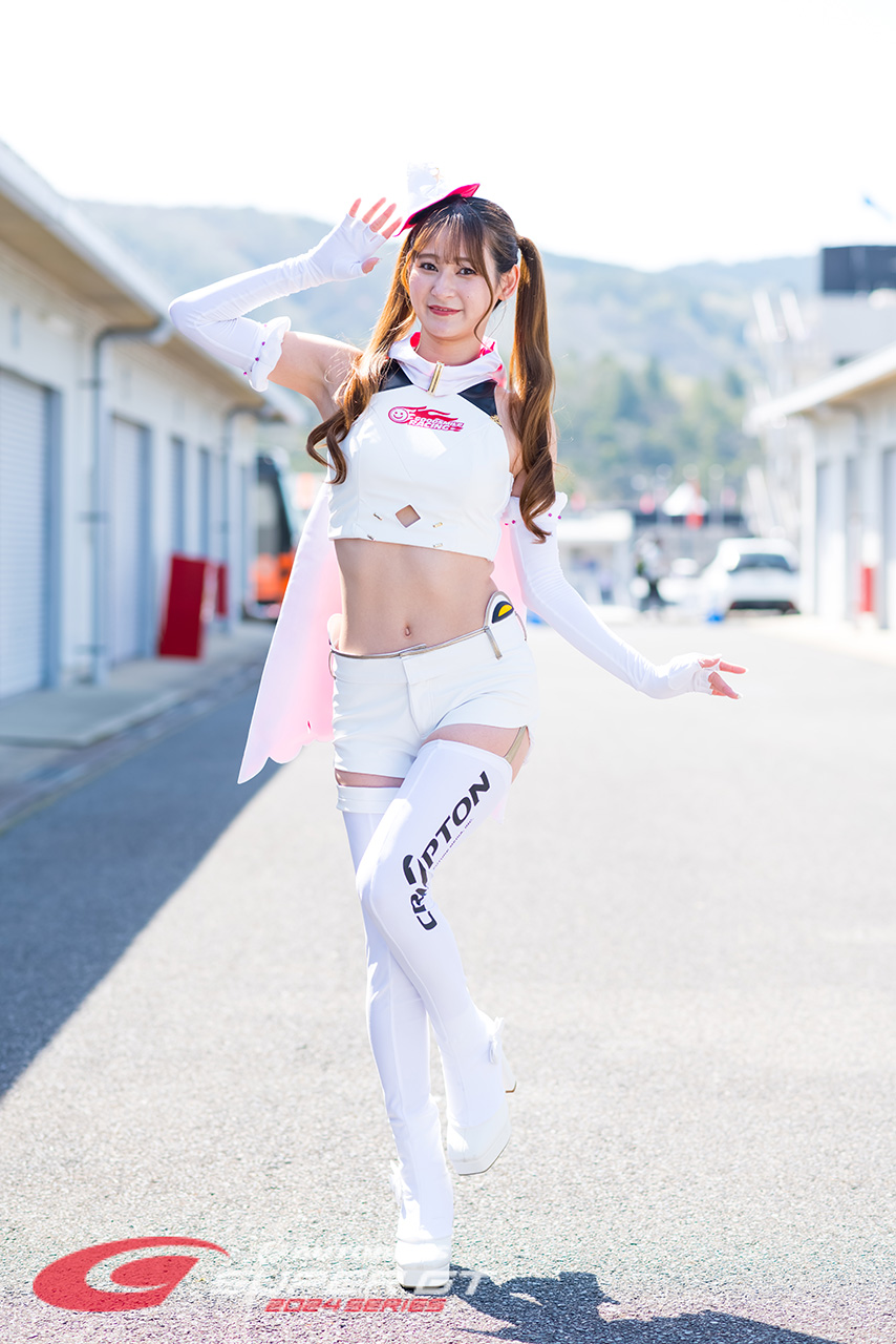 美桜 レーシングミクサポーターズ2024 2024年/スーパーGTの写真①