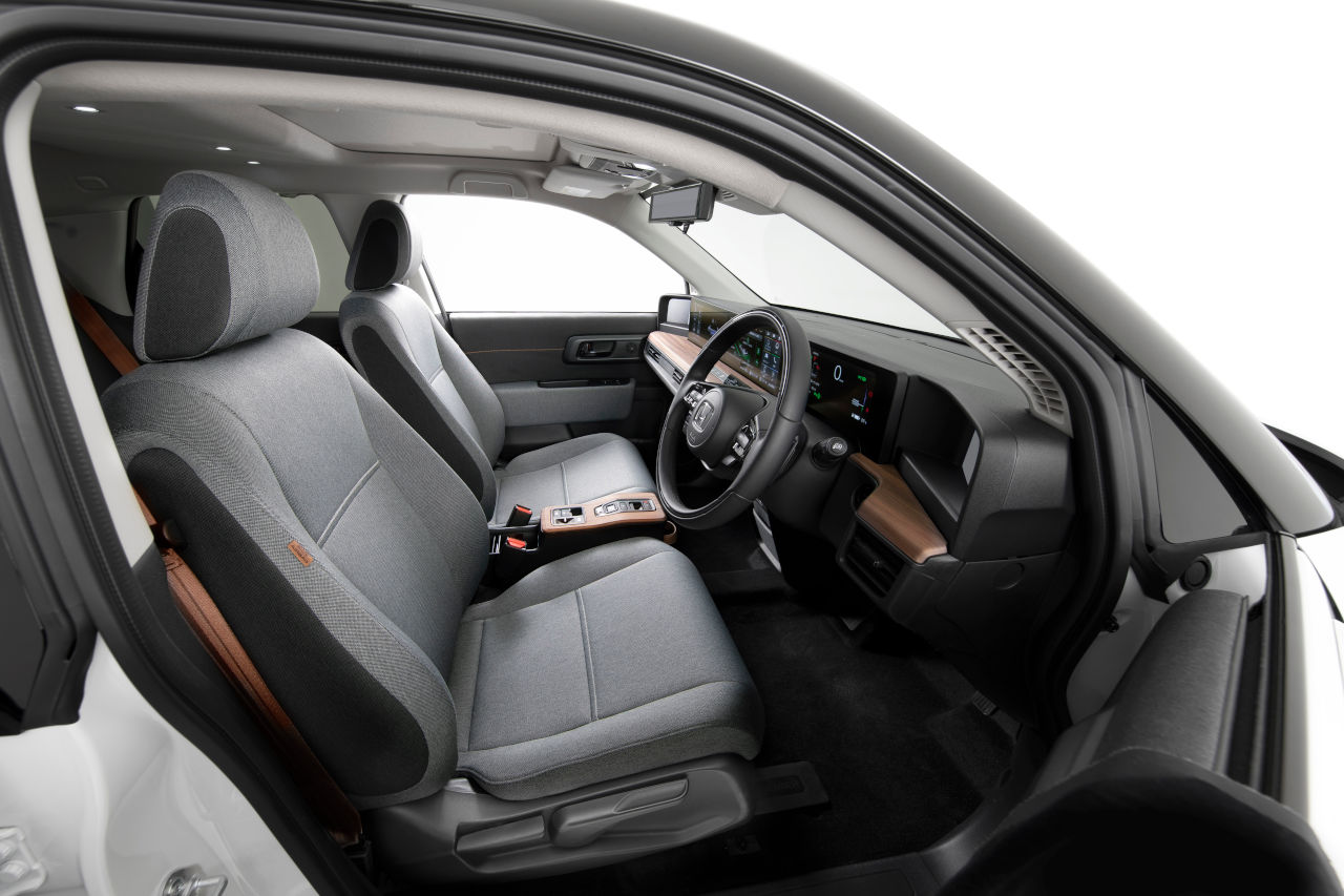 Honda e（インテリア：コクピット＆シート）