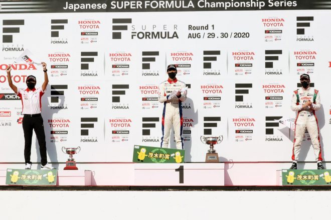 スーパーフォーミュラ第1戦もてぎ表彰式