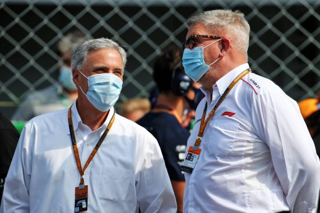 チェイス・キャリー（F1 CEO）＆ロス・ブラウン（スポーツ担当マネージングディレクター）
