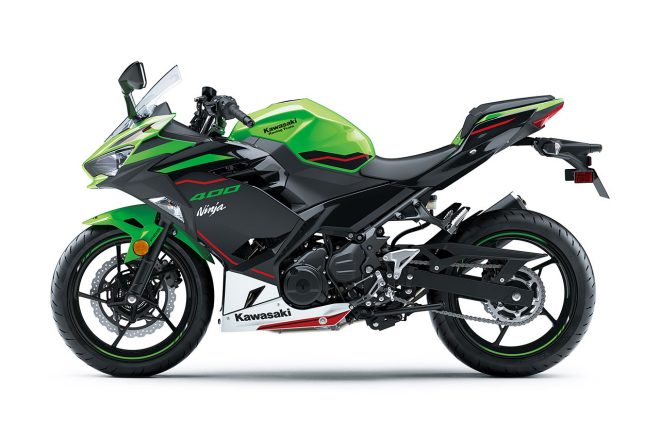 2021年モデルのカワサキNinja 400（ニンジャ400）KRT EDITION ライムグリーン×エボニー