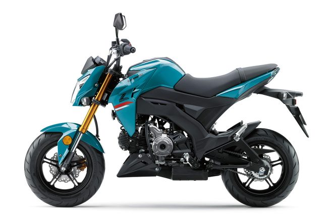 2021年モデルのカワサキZ125 PRO（パールナイトシェードティール）