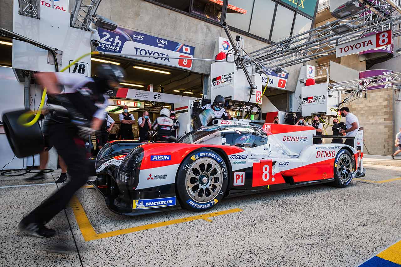 FP1でトップタイムをマークした8号車トヨタTS050ハイブリッド