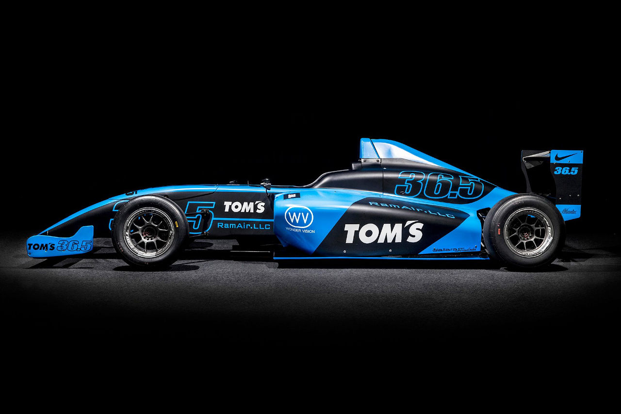 トムスの会員制フォーミュラカー走行支援サービスは2021年春スタート。これに先駆け第1弾受付が10月1日から開始される。