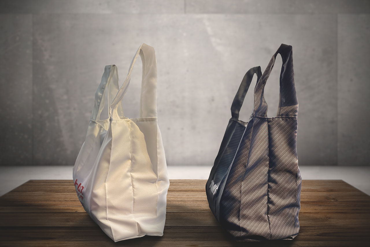 エコバッグはマチが広くて荷物を入れやすいゆったりサイズ