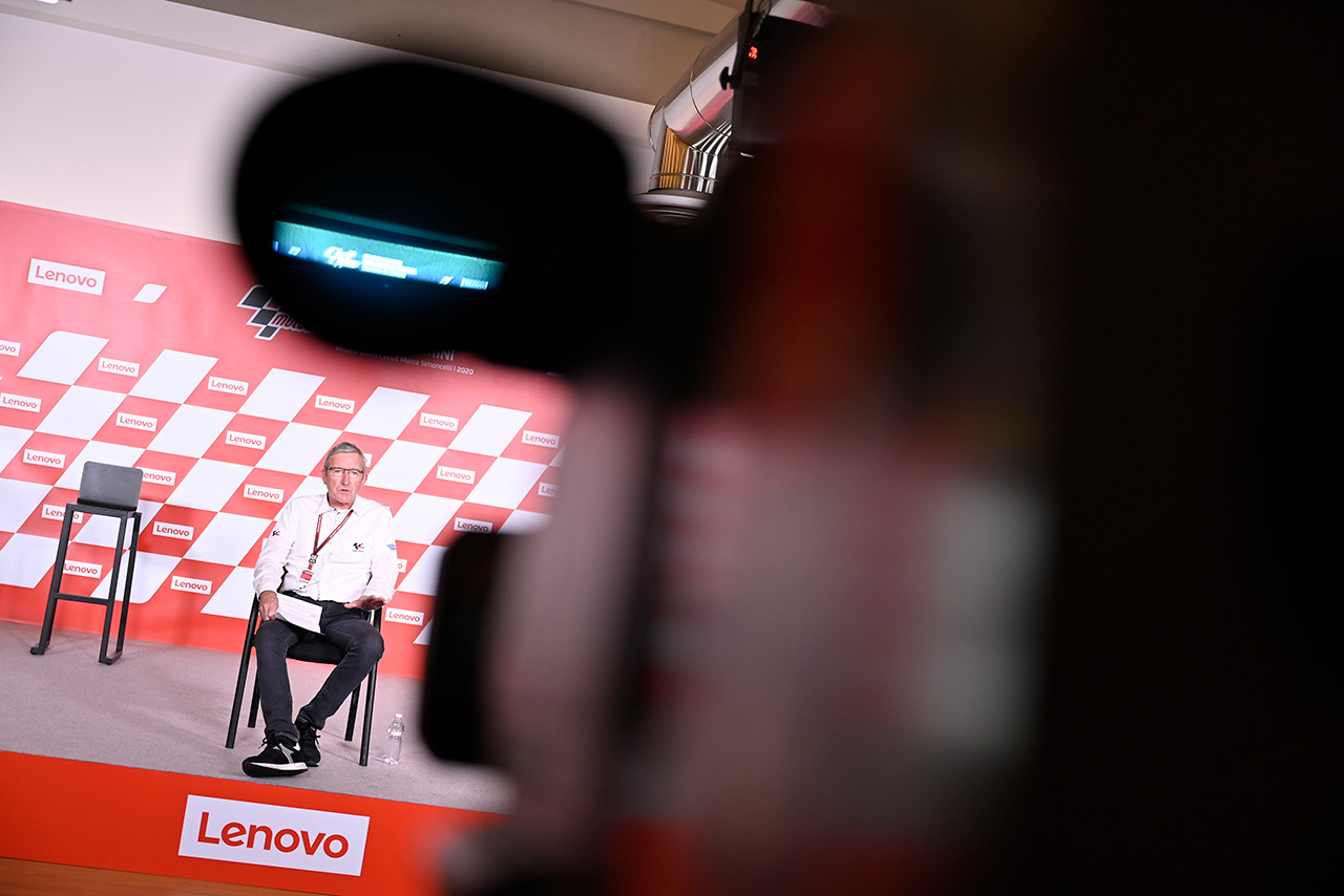 IRTA（国際ロードレーシングチーム連盟）のレースディレクター、マイク・ウェブ