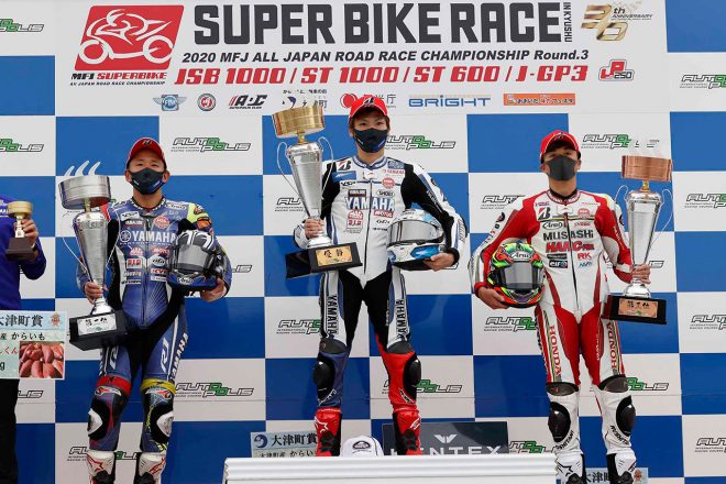 全日本ロード第3戦オートポリス JSB1000レース1 表彰式