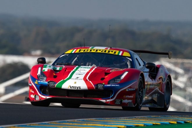 アストンマーティンとの激しいトップ争いの末、クラス2位となったAFコルセの51号車フェラーリ488 GTE Evo