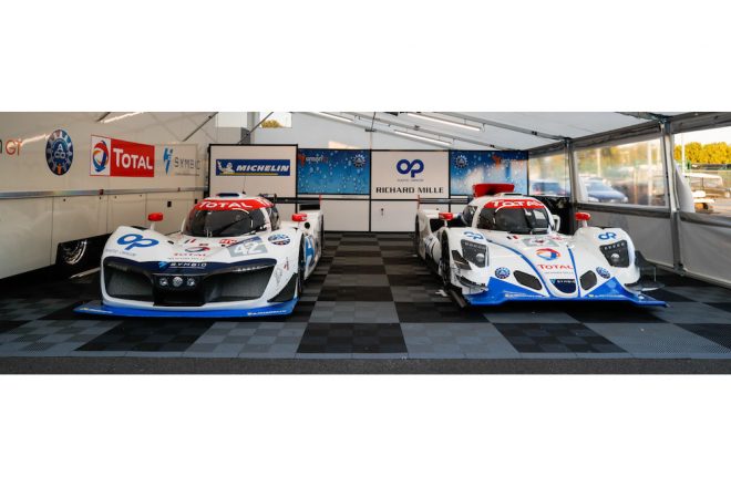 グリーンGT LMPH2G（左）と同H24（右）