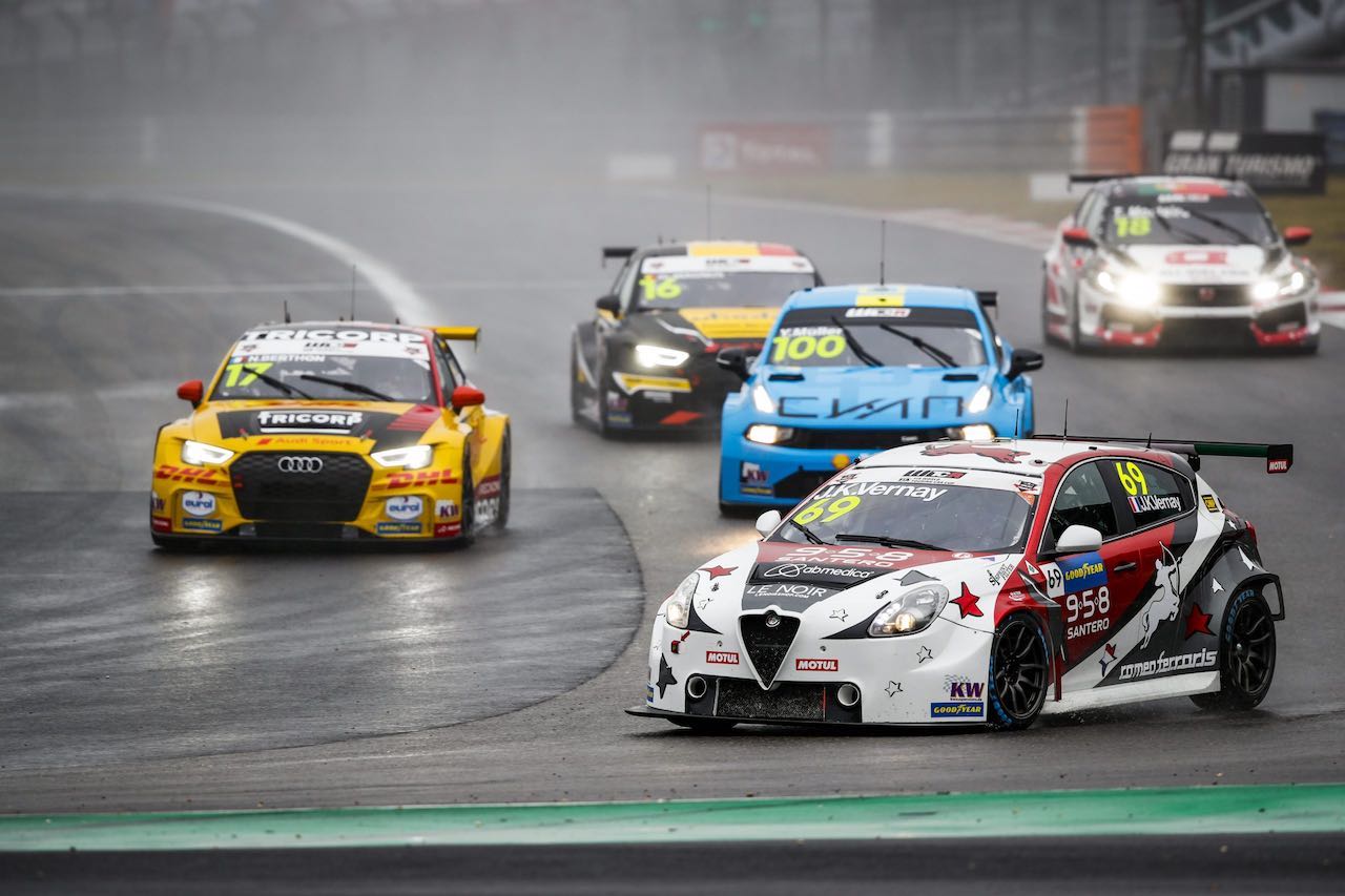 今回はシングルカー体制で挑んだジャン-カール・ベルネイ（アルファロメオ・ジュリエッタ・ヴェローチェTCR／Team Mulsanne）もレース2で6位に入った