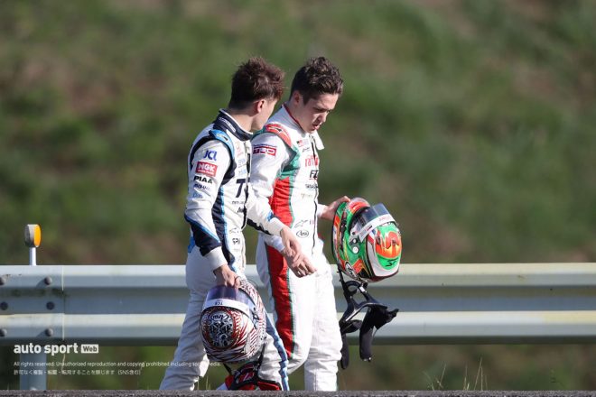 2020年スーパーフォーミュラ第2戦岡山 クラッシュによりリタイアとなった牧野とフェネストラズ。