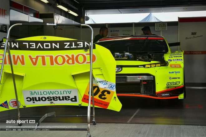 TOYOTA GR SPORT PRIUS PHV apr GT