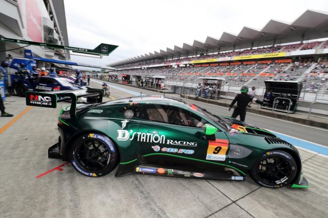 PACIFIC NAC D'station Vantage GT3