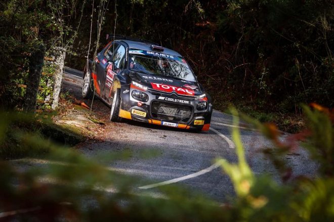 初日から不安定な天候をものともせず、大量リードを築くことに成功したアレクセイ・ルカヤナク（シトロエンC3 R5）