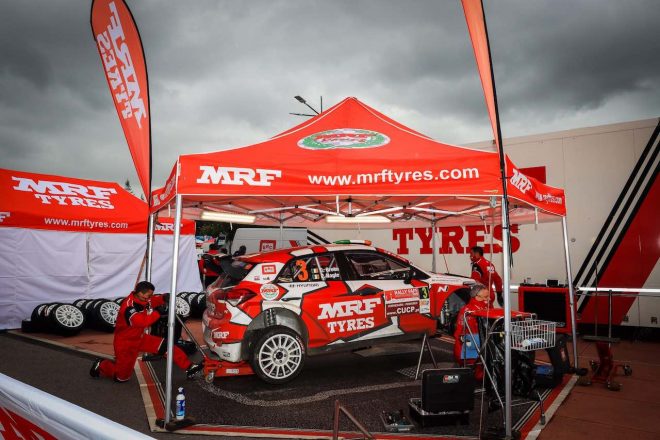 今季からMRFタイヤの開発チームで参戦するクレイグ・ブリーン（ヒュンダイi20 R5）も、アクシデントに見舞われる