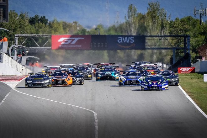 レース1のスタートシーン