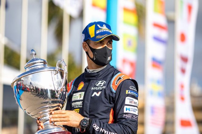 優勝したダニ・ソルド（ヒュンダイi20クーペWRC）　2020年WRC第6戦イタリア