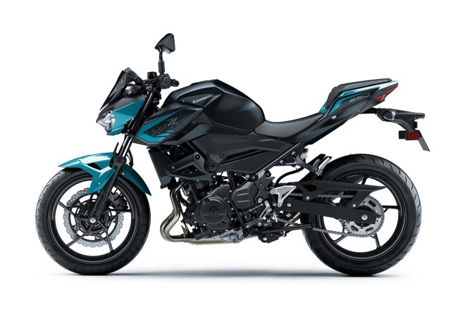 カワサキZ250（パールナイトシェードティール×メタリックフラットスパークブラック）