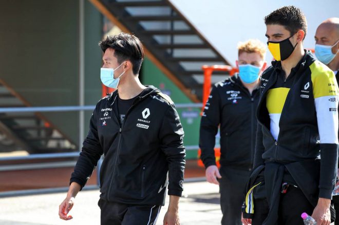 周冠宇（ルノー テストドライバー）＆エステバン・オコン（ルノー）