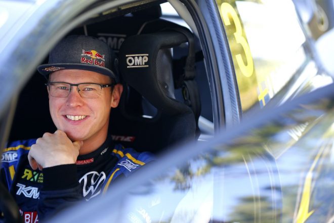 「電気自動車は初めてだったから、何が期待できるのかわからなかったが、クルマの第一印象はかなり良かった」と語ったヨハン・クリストファーソン