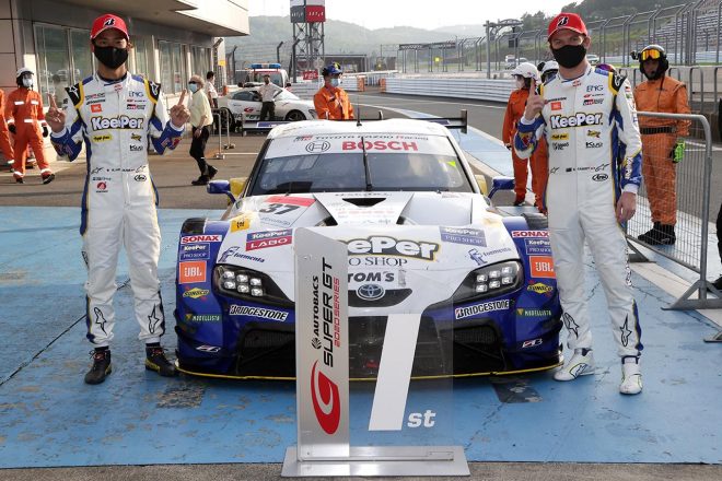 2017年からコンビを組んできた平川亮とニック・キャシディ。第1戦富士も制していた。