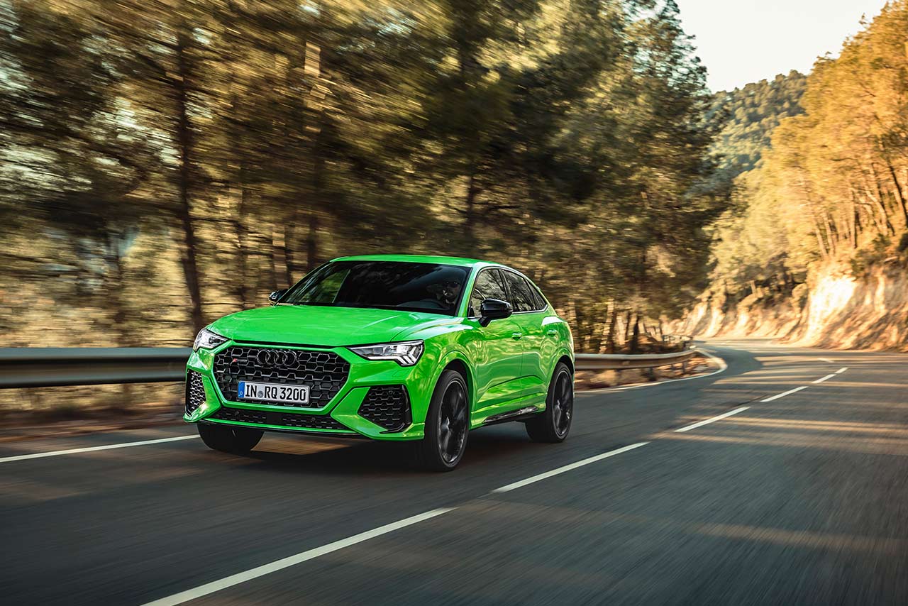 RSシリーズ初のコンパクトクロスオーバーSUV、アウディRS Q3スポーツバック