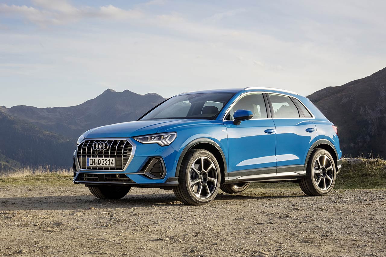 2020年7月にフルモデルチェンジした2代目アウディQ3