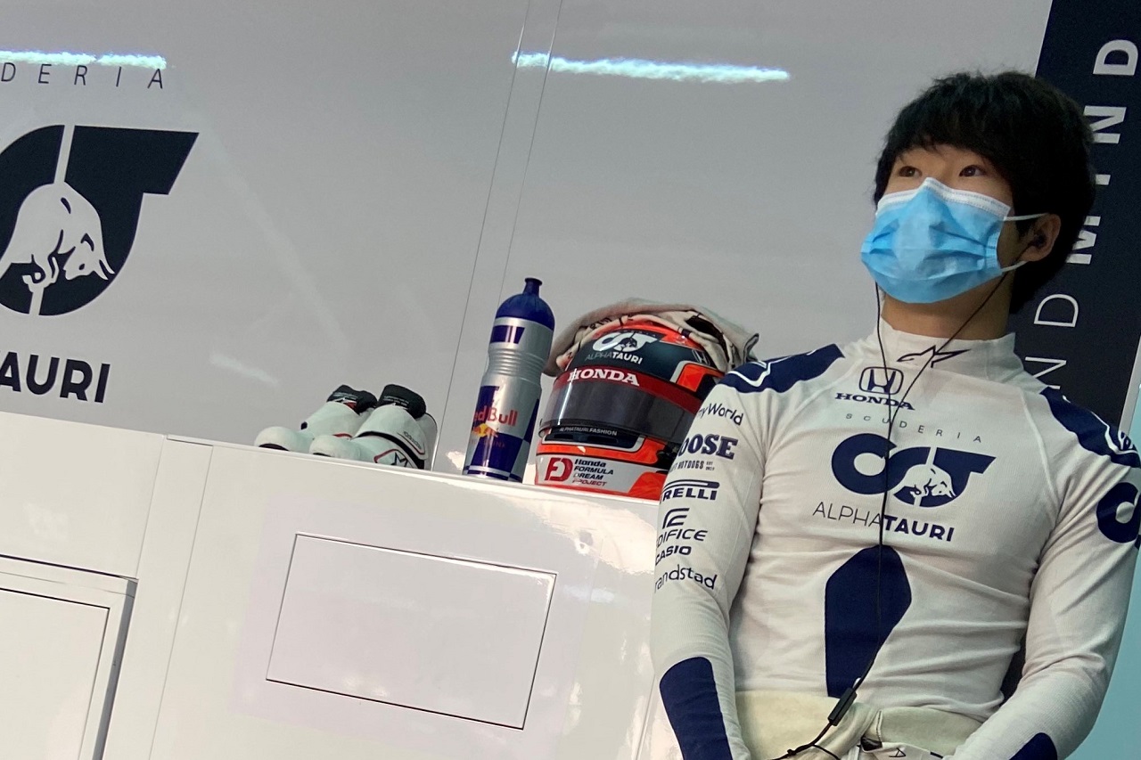 アルファタウリで初のF1テストに臨んだ角田裕毅
