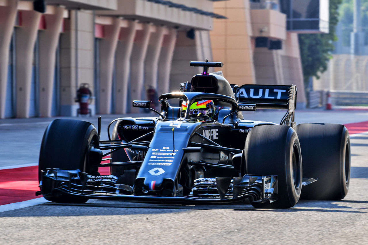 オスカー・ピアストリが2018年型ルノーR.S.18でテスト