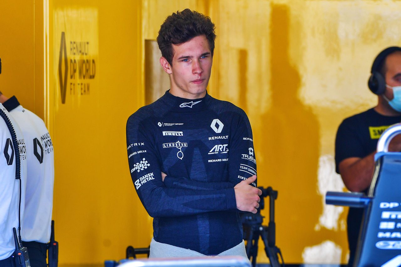 クリスチャン・ルンガーが2018年型ルノーR.S.18でテスト autosport web