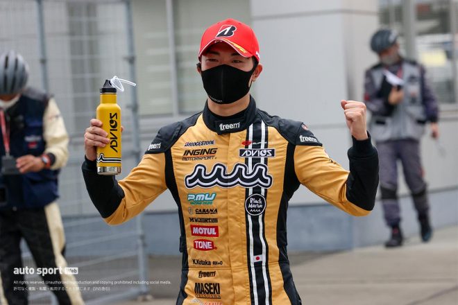 ADVICS muta 86MCをドライブし今季二度のポールポジションを獲得していた小高一斗