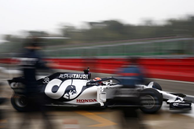 イモラサーキットにて、F1初テストを行った角田裕毅