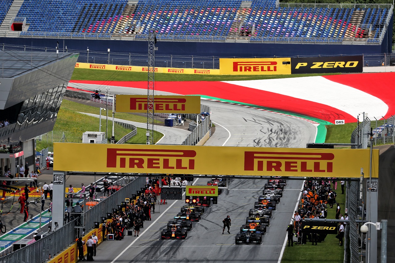 2020年F1第2戦シュタイアーマルクGP決勝スタート