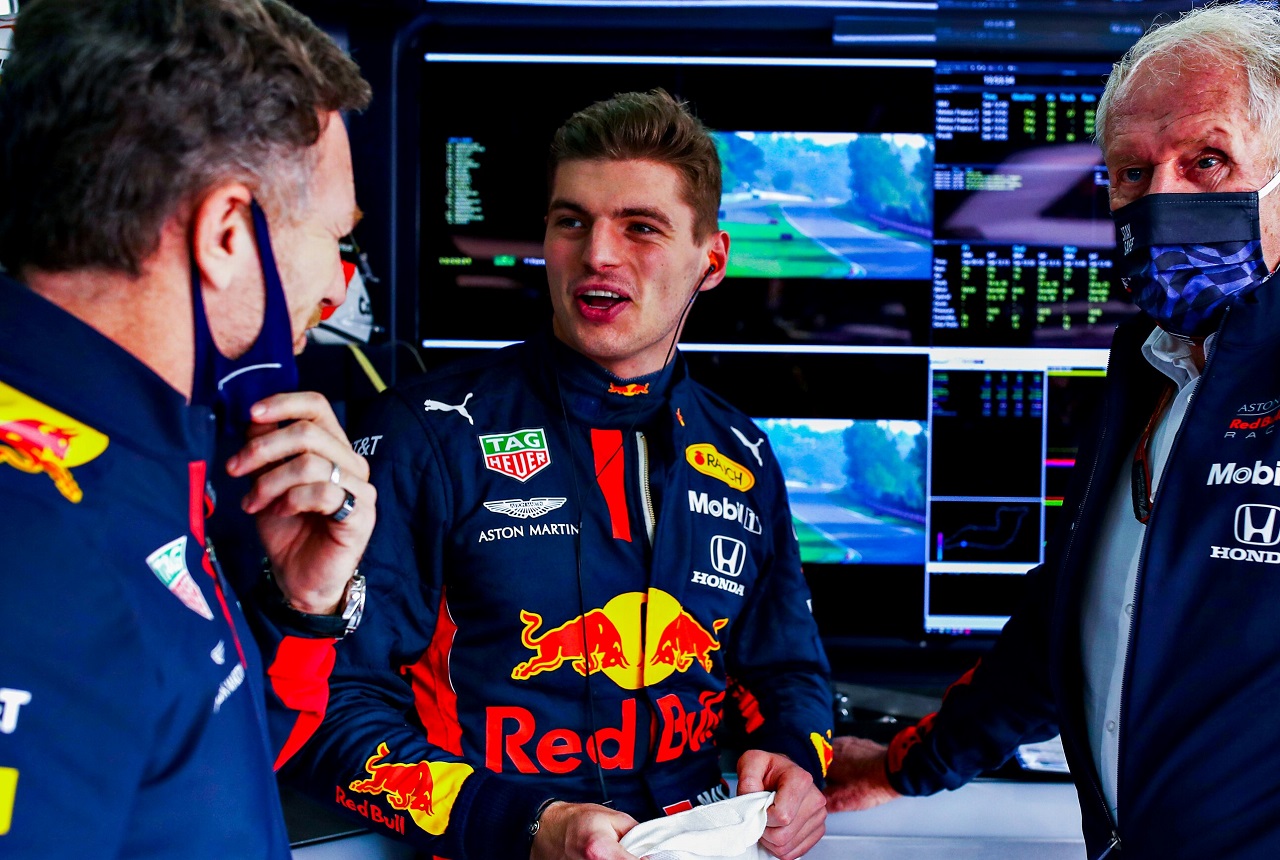 2020年F1第13戦エミリア・ロマーニャGP　マックス・フェルスタッペン（レッドブル・ホンダ）、チーム代表クリスチャン・ホーナー、モータースポーツコンサルタントのヘルムート・マルコ